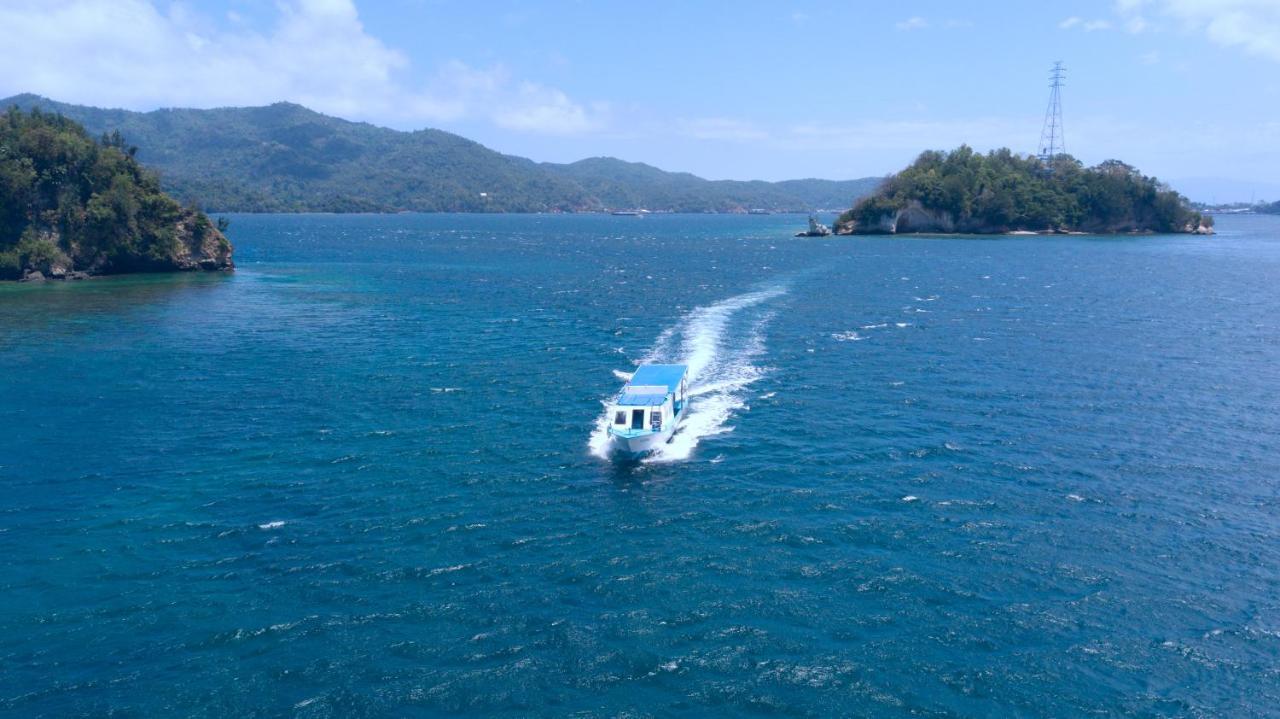 White Sands Beach Resort Lembeh Bitung Exterior photo